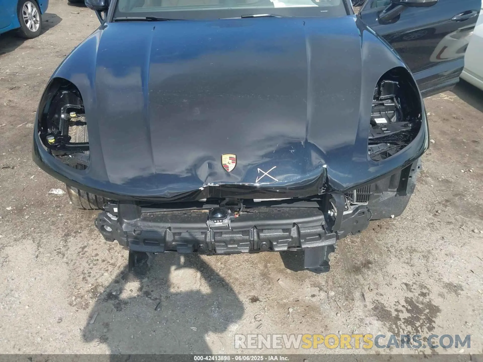 6 Photograph of a damaged car WP1AA2A52SLB05856 PORSCHE MACAN 2025
