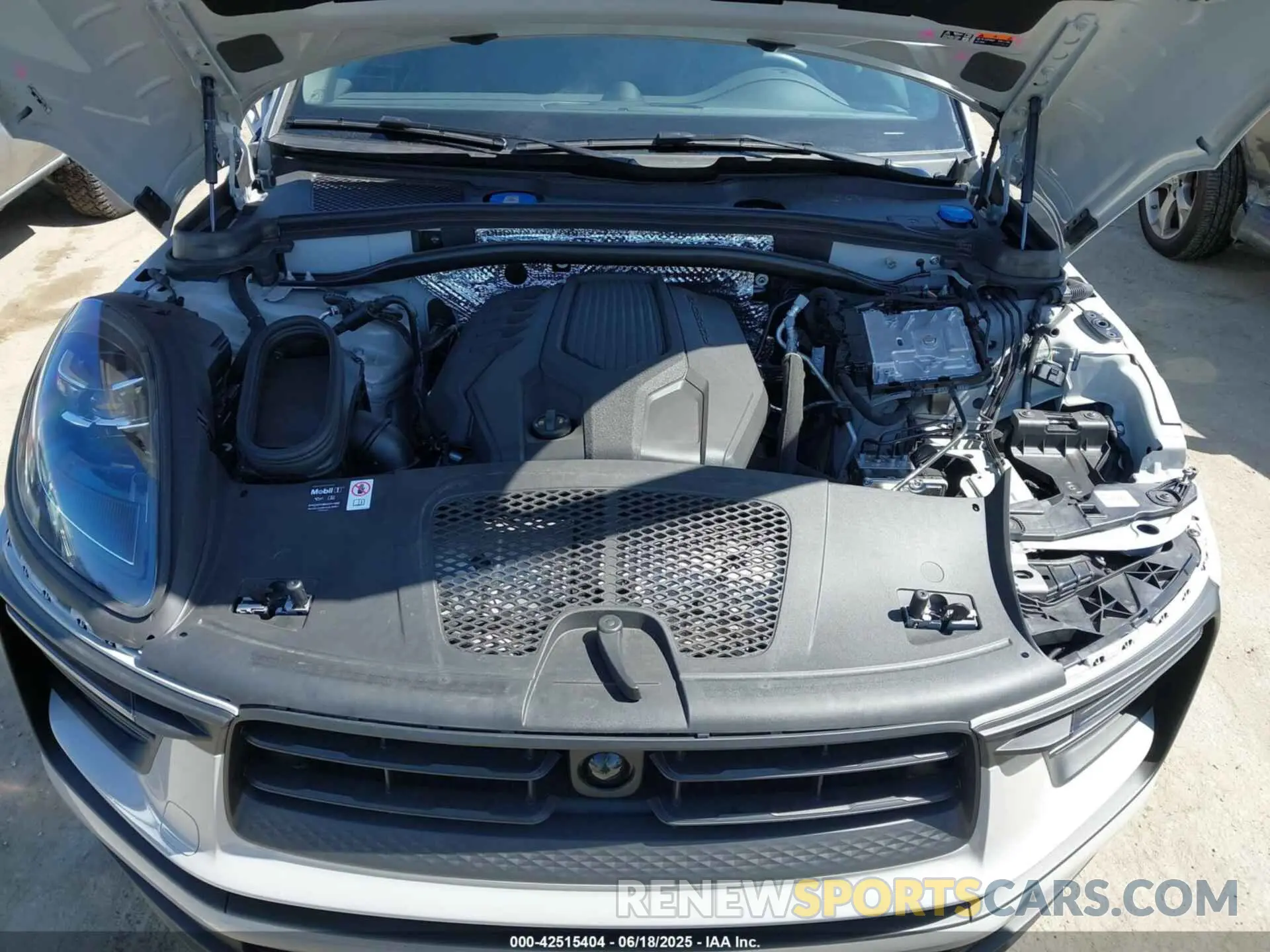 10 Photograph of a damaged car WP1AA2A59SLB02730 PORSCHE MACAN 2025