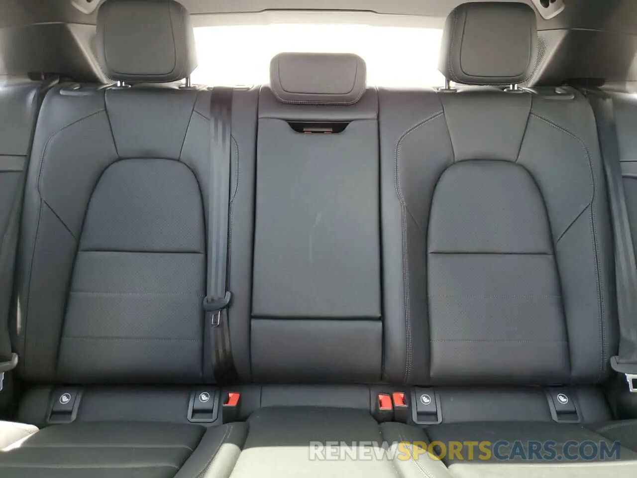10 Photograph of a damaged car WP1AD2XA5SL075311 PORSCHE MACAN 2025
