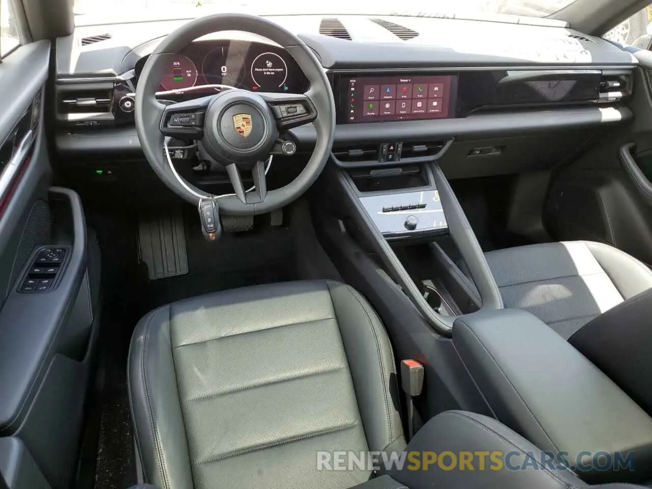 8 Photograph of a damaged car WP1AD2XA5SL075311 PORSCHE MACAN 2025