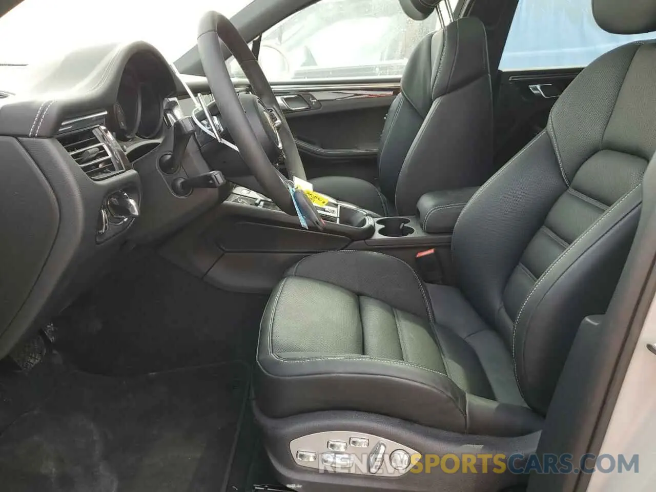 7 Photograph of a damaged car WP1AG2A5XSLB41700 PORSCHE MACAN 2025