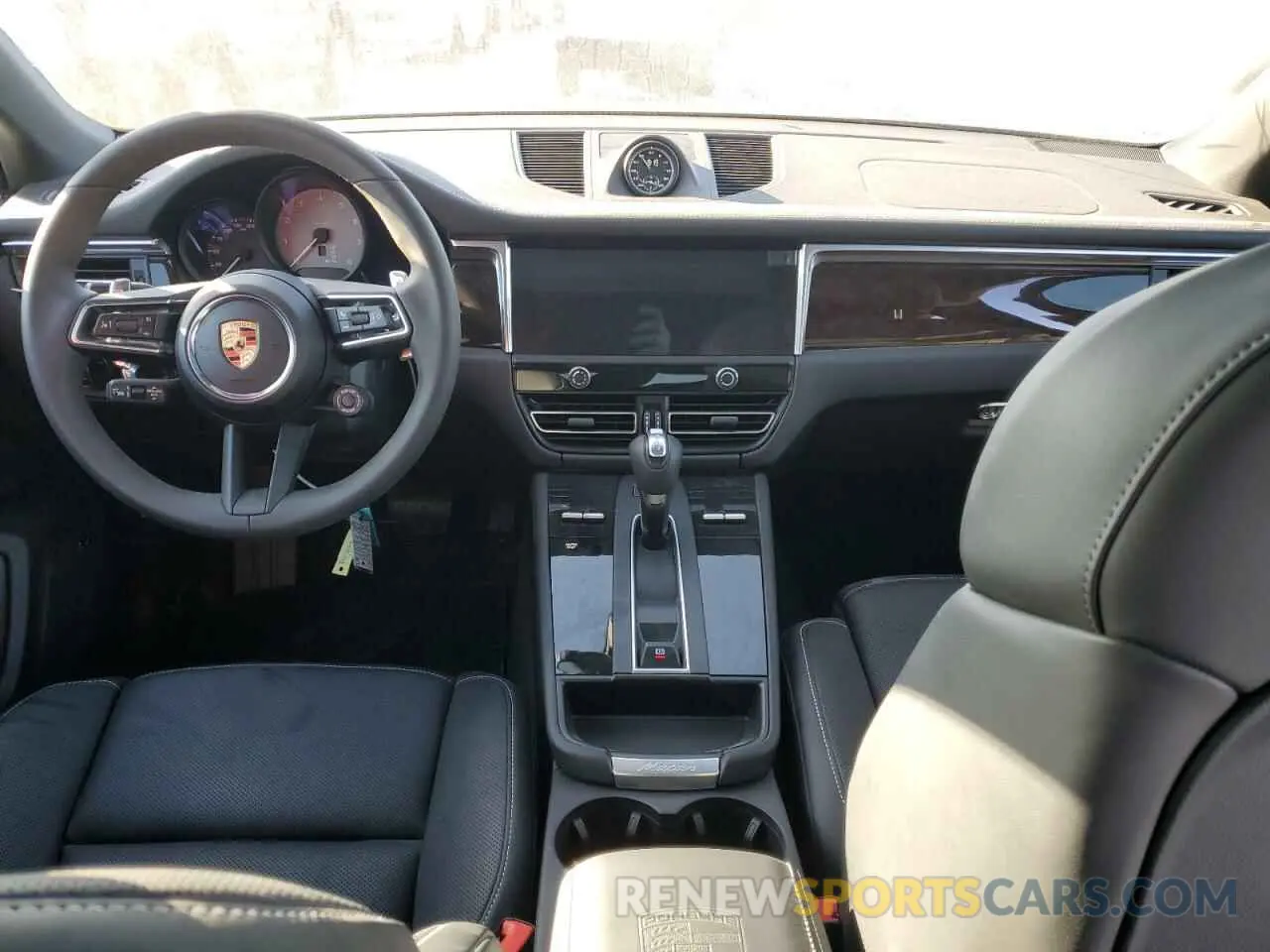 8 Photograph of a damaged car WP1AG2A5XSLB41700 PORSCHE MACAN 2025