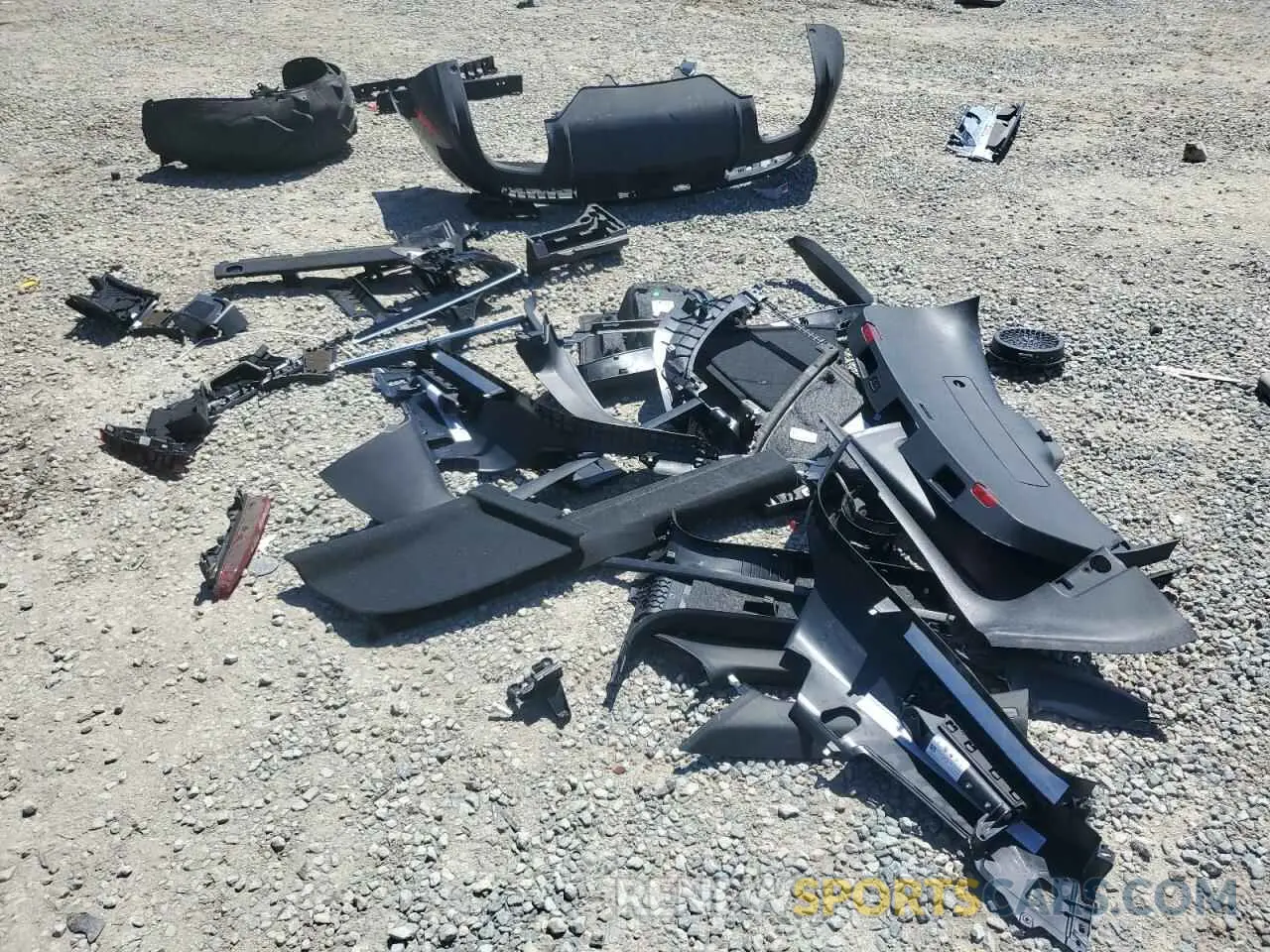 15 Photograph of a damaged car WP1AA2A51PLB08173 PORSCHE MACAN BASE 2023