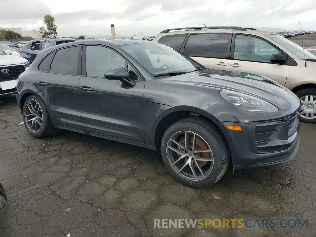 4 Photograph of a damaged car WP1AA2A54PLB00584 PORSCHE MACAN BASE 2023