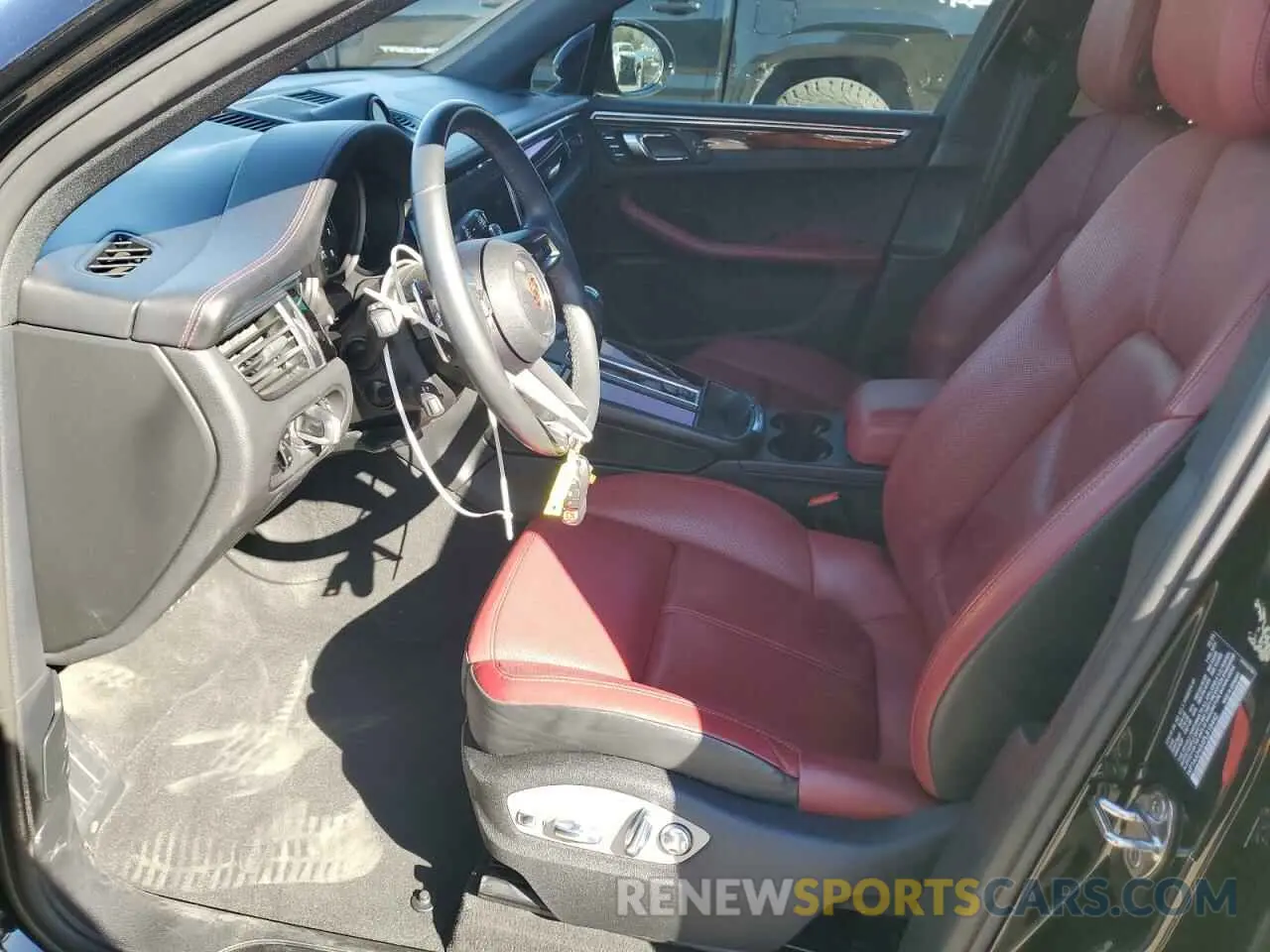 7 Photograph of a damaged car WP1AA2A54PLB15442 PORSCHE MACAN BASE 2023