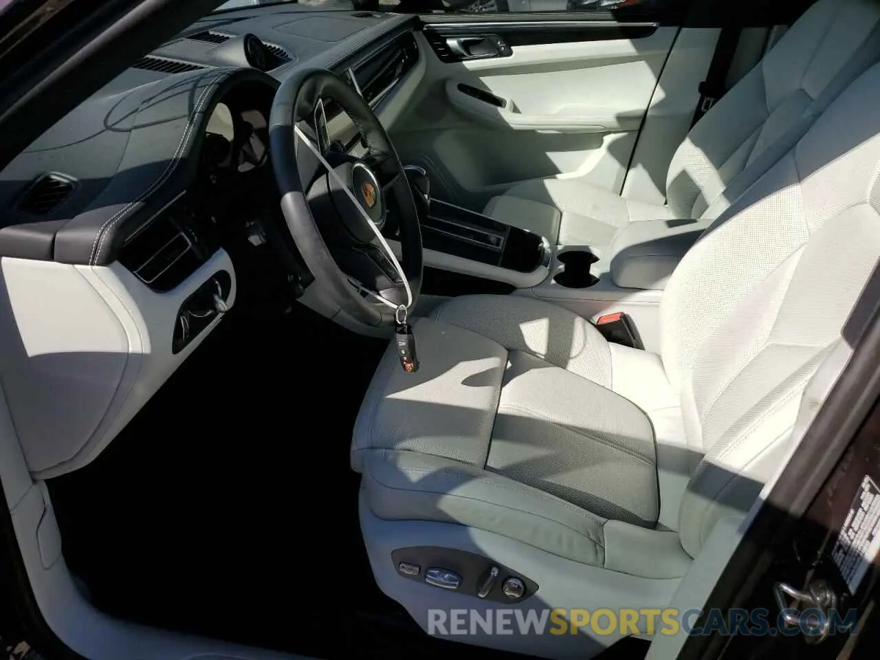 7 Photograph of a damaged car WP1AA2A54PLB15893 PORSCHE MACAN BASE 2023