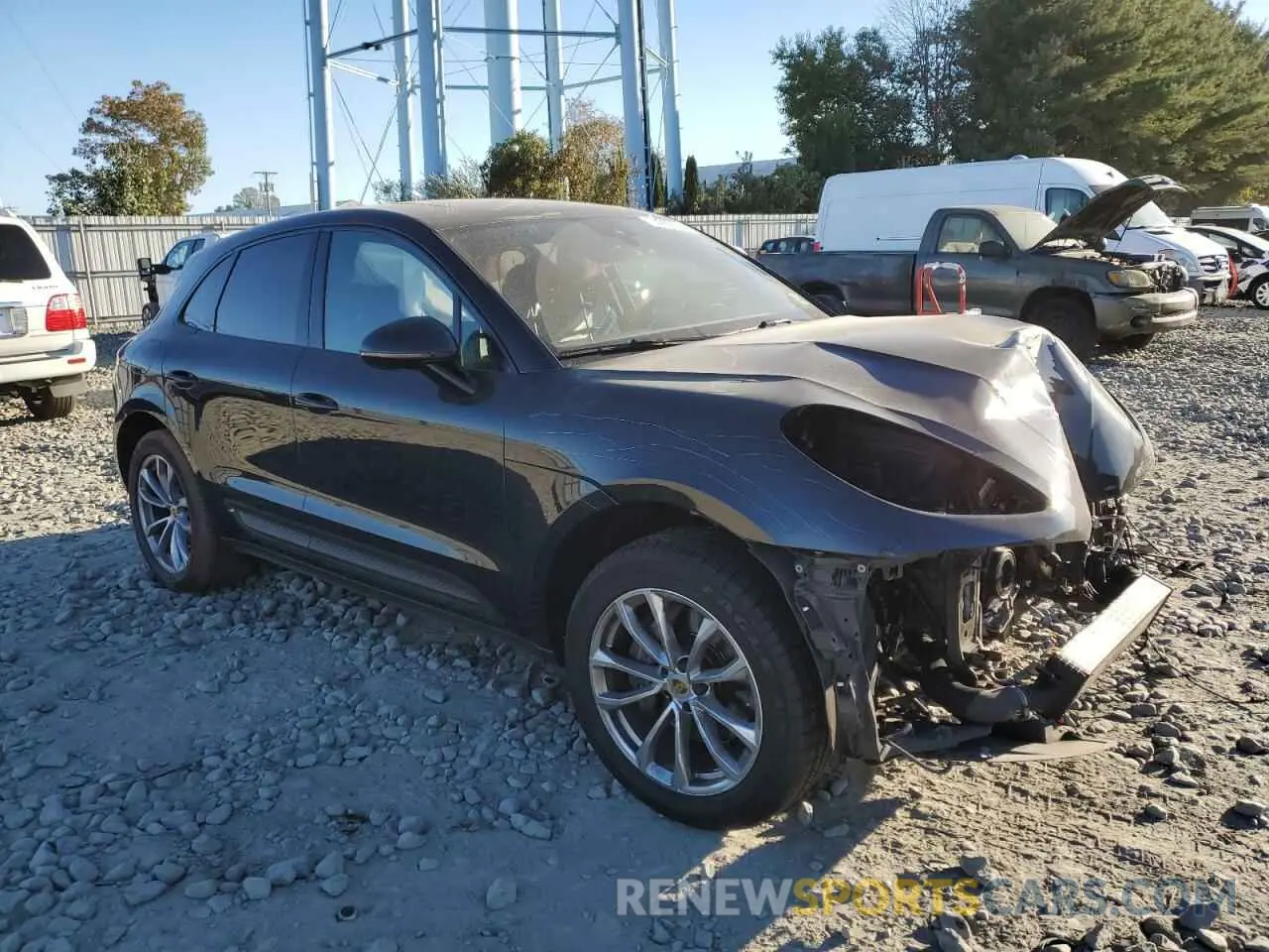 4 Photograph of a damaged car WP1AA2A56PLB09724 PORSCHE MACAN BASE 2023