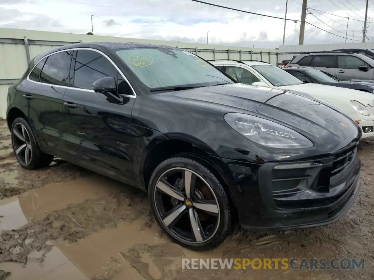 4 Photograph of a damaged car WP1AA2A56PLB13501 PORSCHE MACAN BASE 2023
