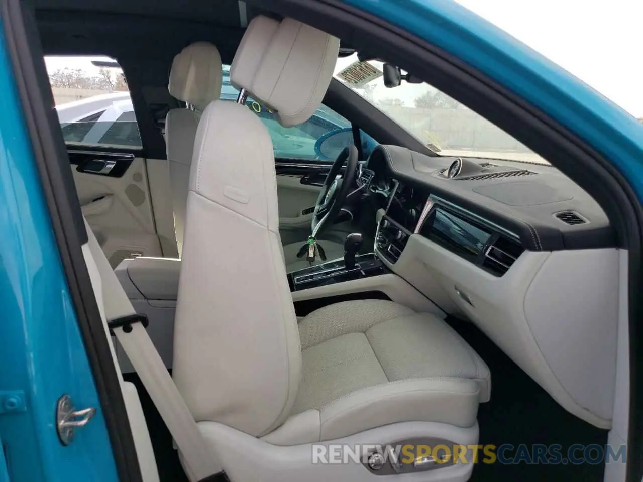 5 Photograph of a damaged car WP1AA2A57PLB00112 PORSCHE MACAN BASE 2023