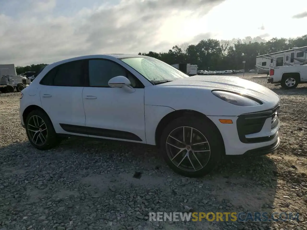4 Photograph of a damaged car WP1AA2A57PLB07657 PORSCHE MACAN BASE 2023