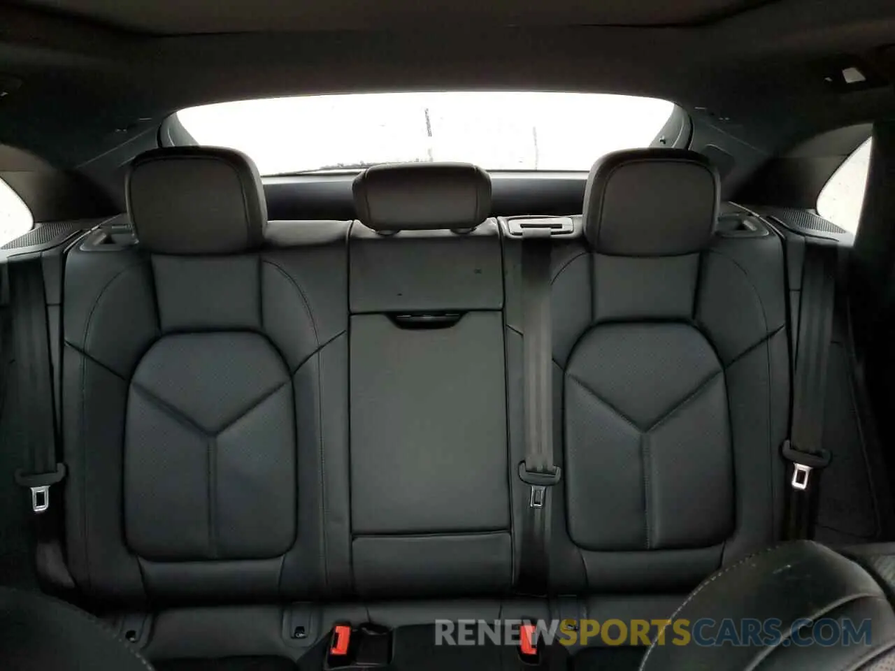 10 Photograph of a damaged car WP1AA2A50RLB11519 PORSCHE MACAN BASE 2024