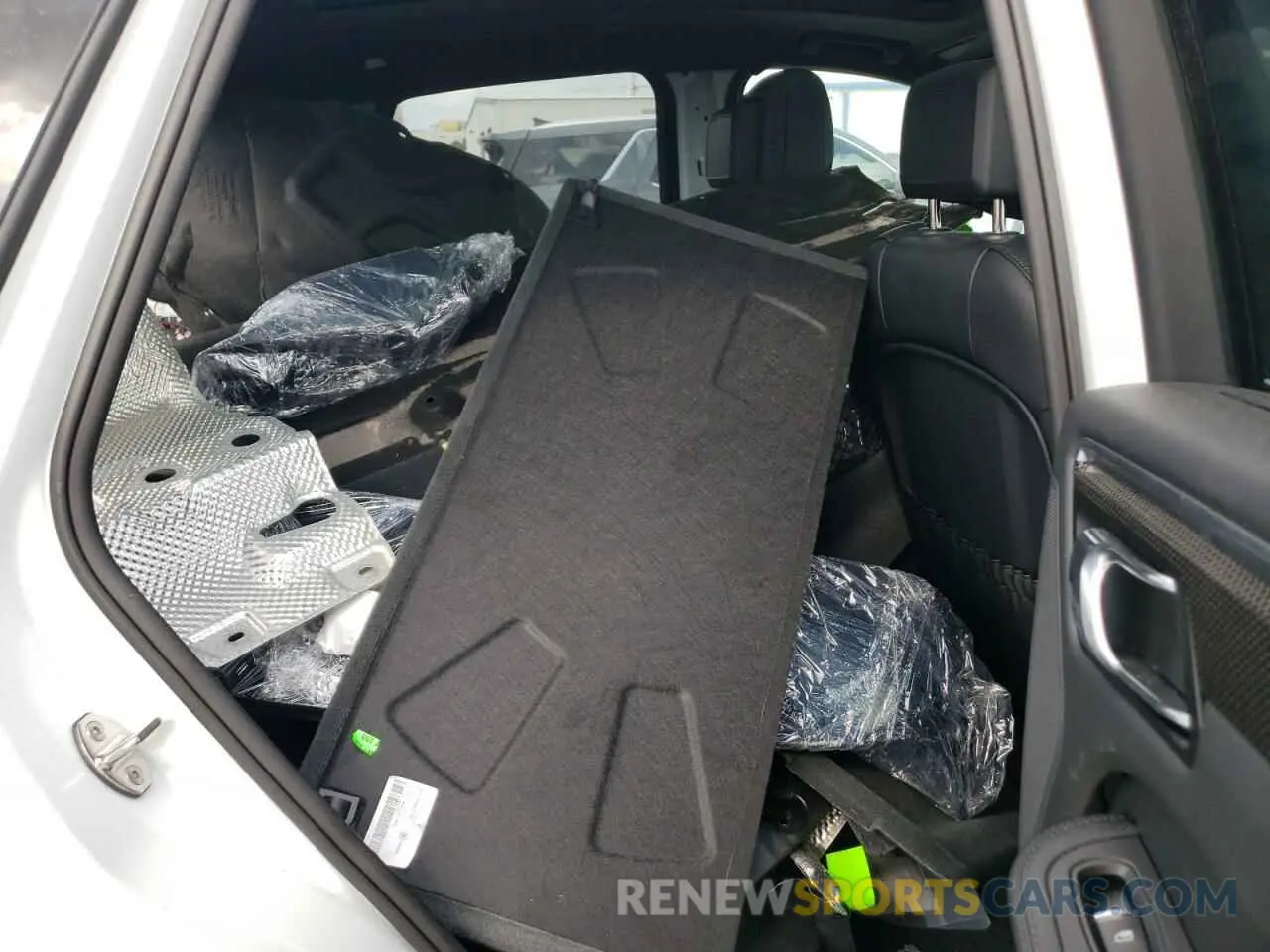 11 Photograph of a damaged car WP1AA2A51RLB15983 PORSCHE MACAN BASE 2024