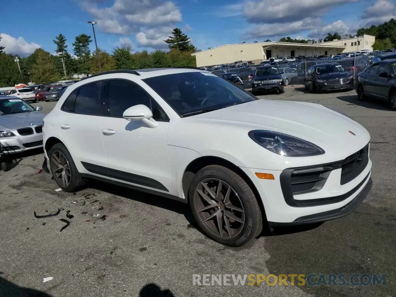 4 Photograph of a damaged car WP1AA2A51RLB20276 PORSCHE MACAN BASE 2024