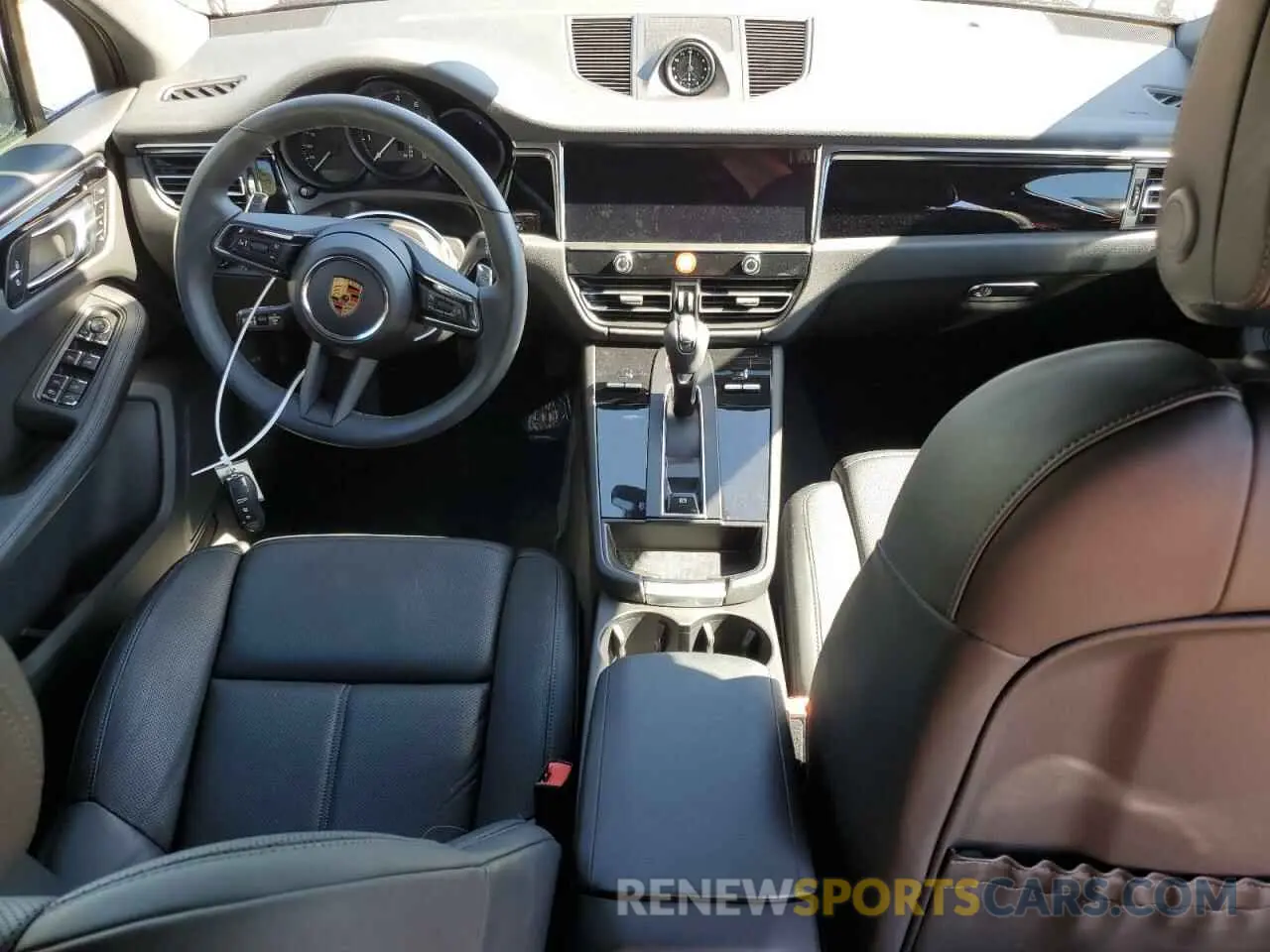 8 Photograph of a damaged car WP1AA2A52RLB15006 PORSCHE MACAN BASE 2024