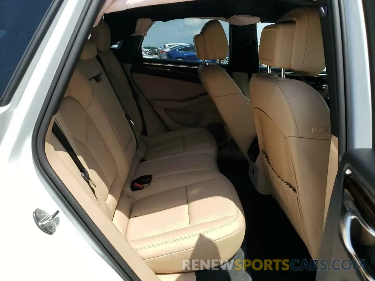 11 Photograph of a damaged car WP1AA2A52RLB16057 PORSCHE MACAN BASE 2024