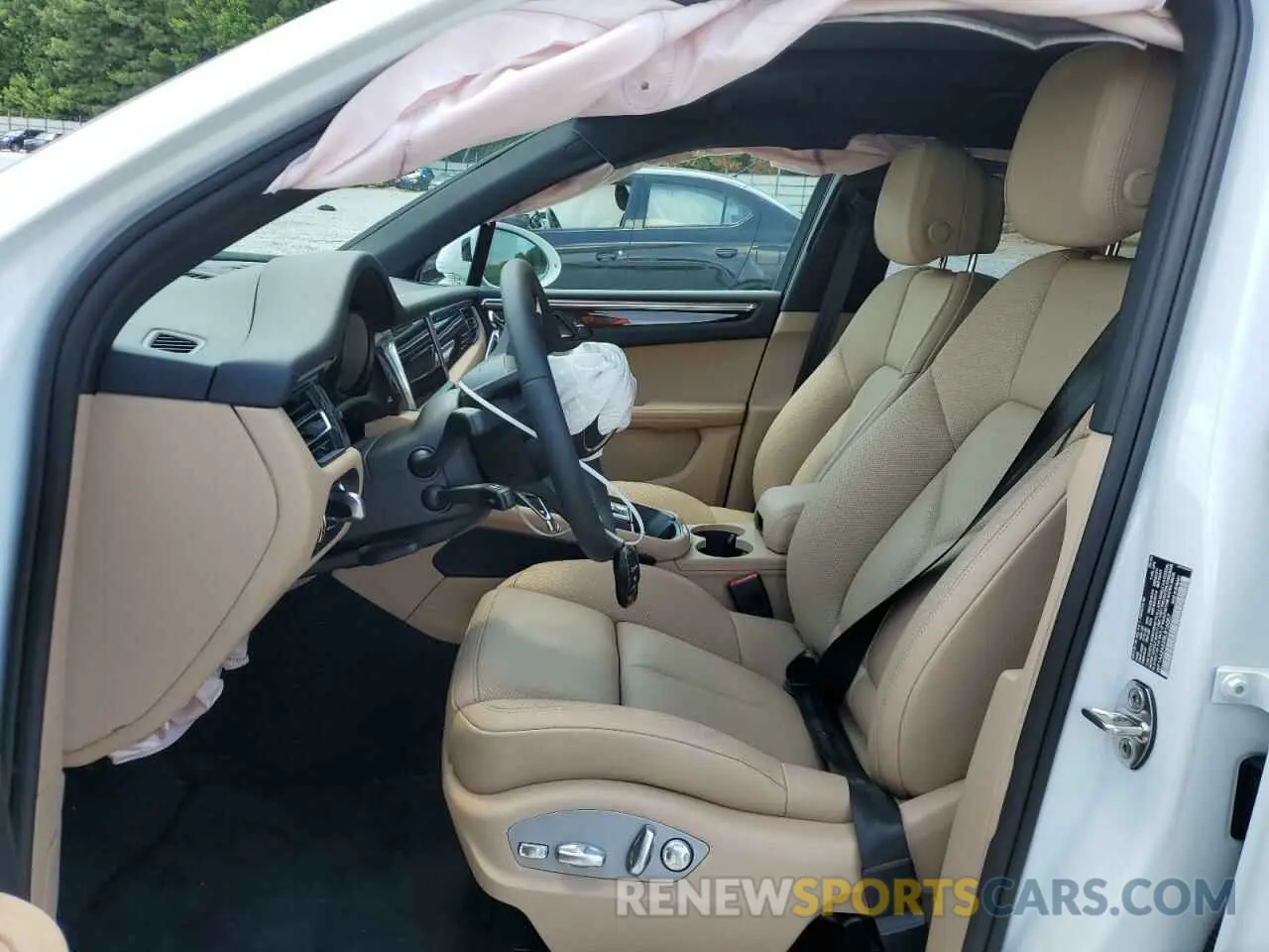 7 Photograph of a damaged car WP1AA2A52RLB16057 PORSCHE MACAN BASE 2024