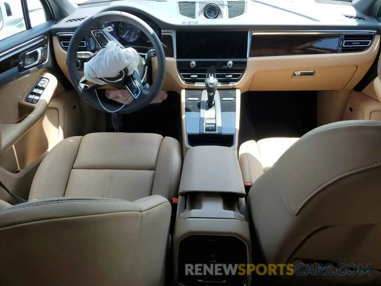 8 Photograph of a damaged car WP1AA2A52RLB16057 PORSCHE MACAN BASE 2024