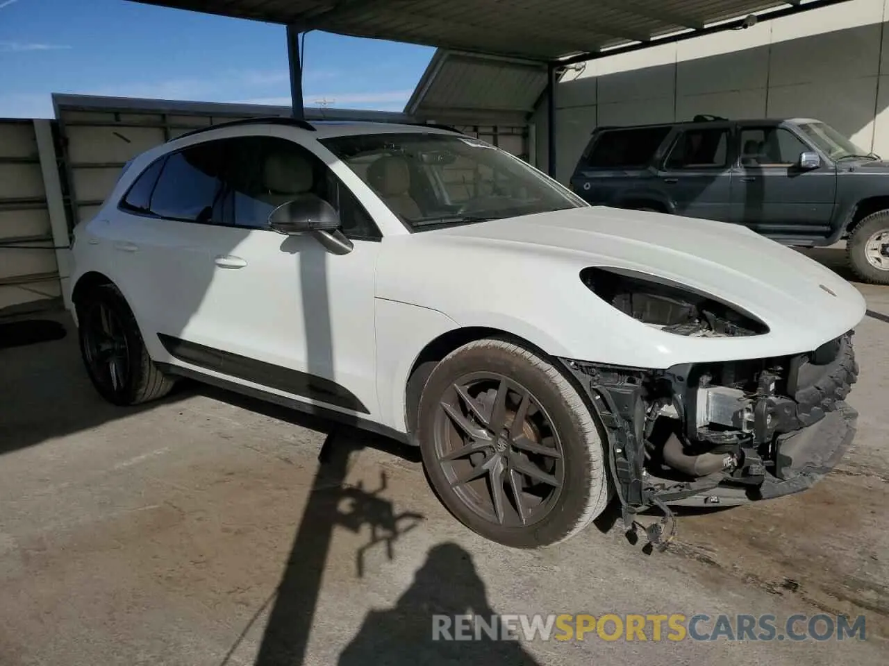 4 Photograph of a damaged car WP1AA2A53RLB10218 PORSCHE MACAN BASE 2024