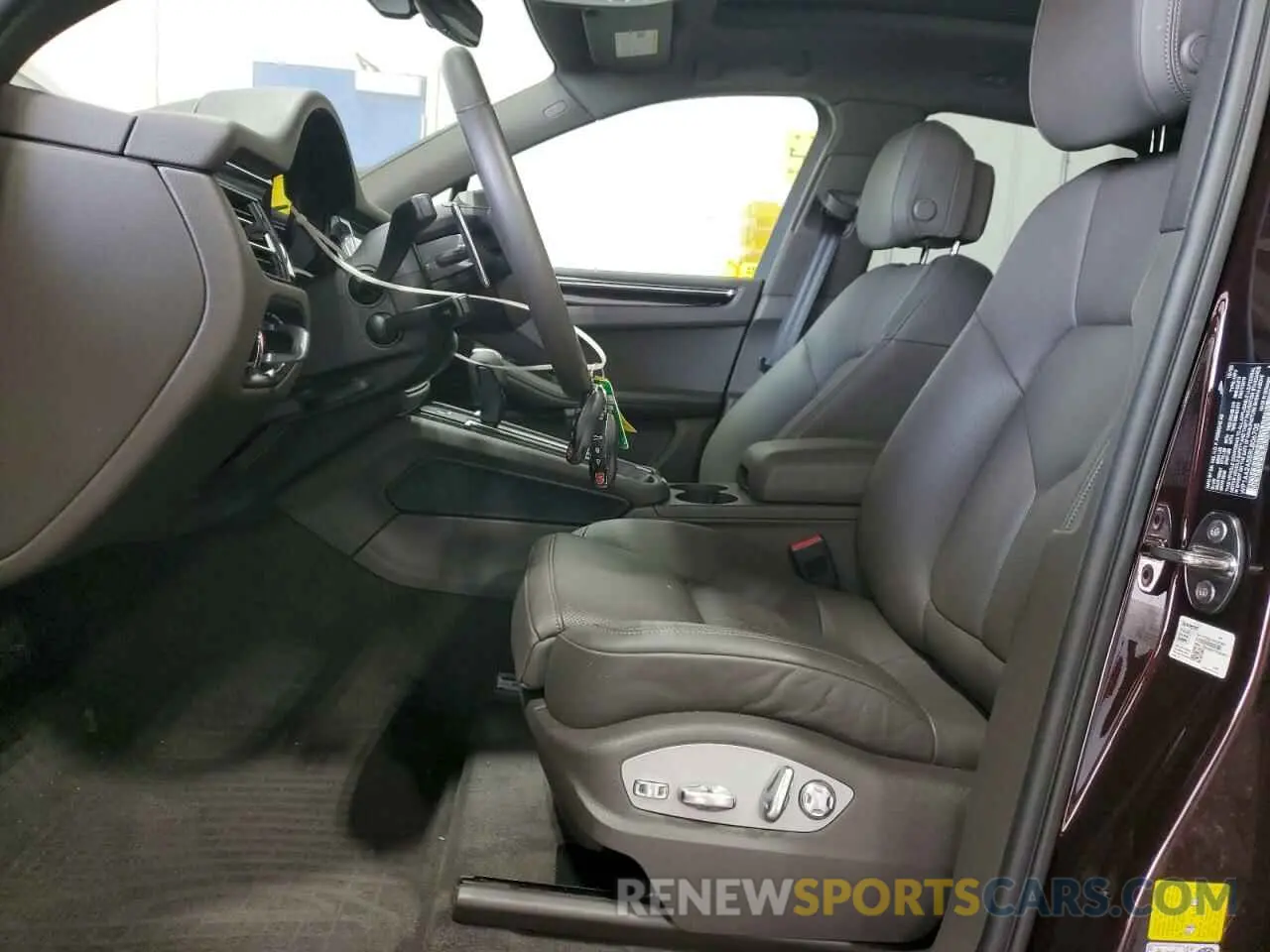 7 Photograph of a damaged car WP1AA2A55RLB06705 PORSCHE MACAN BASE 2024