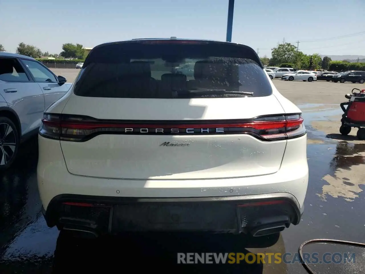 6 Photograph of a damaged car WP1AA2A55RLB16246 PORSCHE MACAN BASE 2024