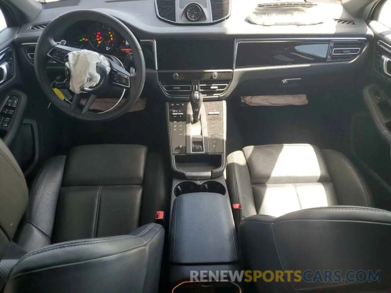 8 Photograph of a damaged car WP1AA2A55RLB16246 PORSCHE MACAN BASE 2024