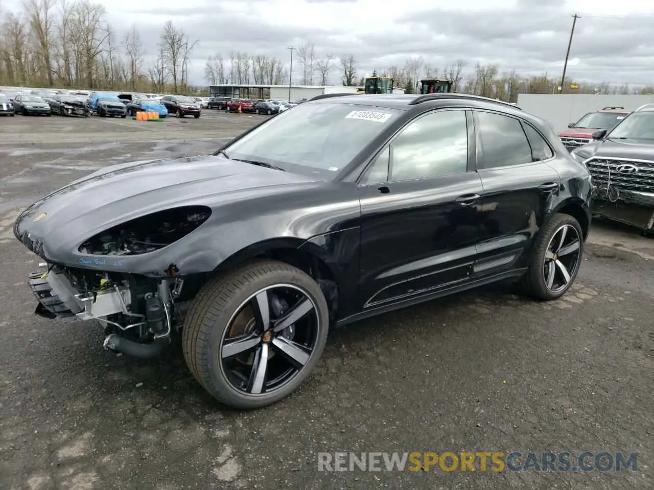 1 Photograph of a damaged car WP1AA2A56RLB18975 PORSCHE MACAN BASE 2024