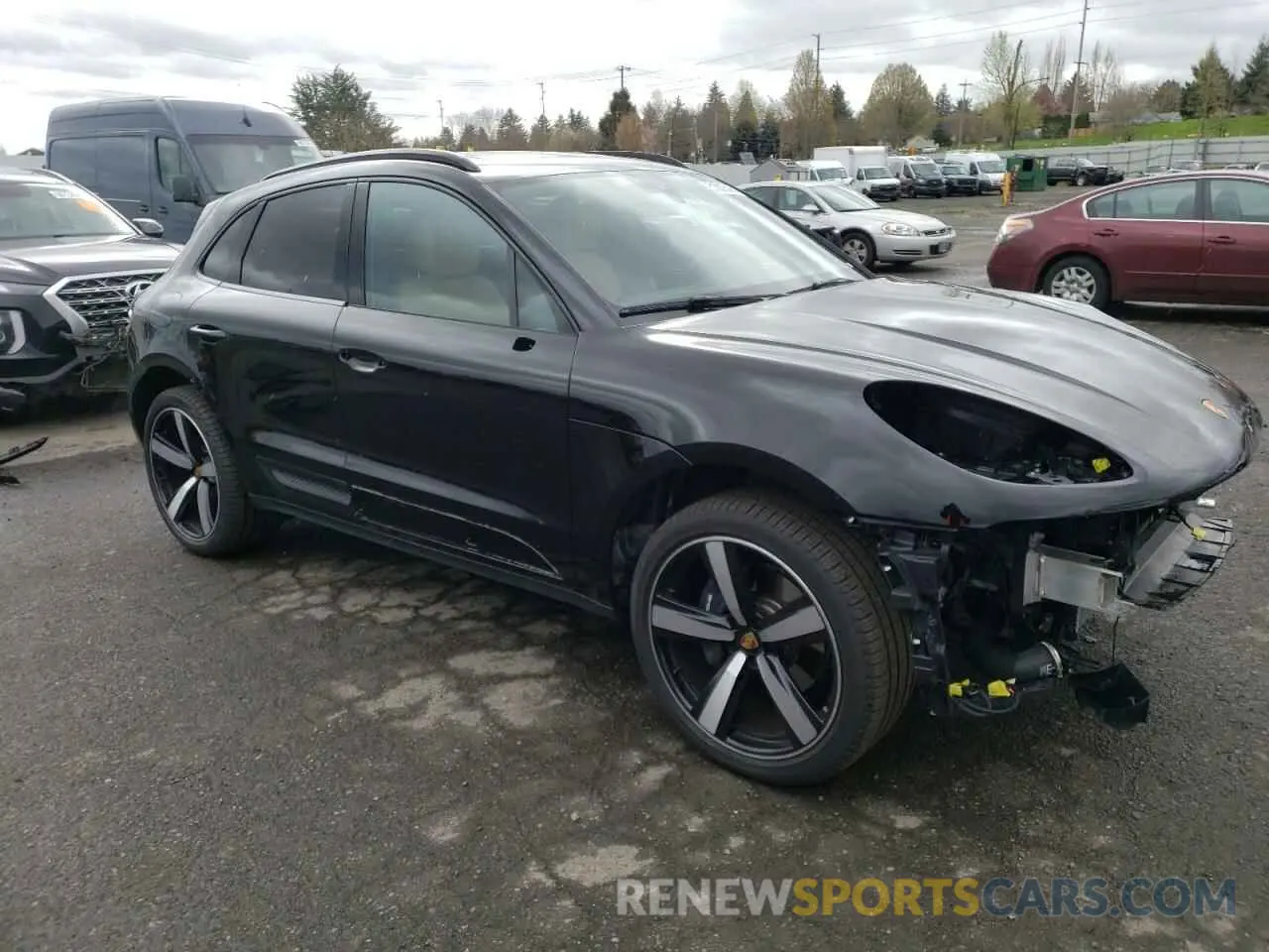 4 Photograph of a damaged car WP1AA2A56RLB18975 PORSCHE MACAN BASE 2024