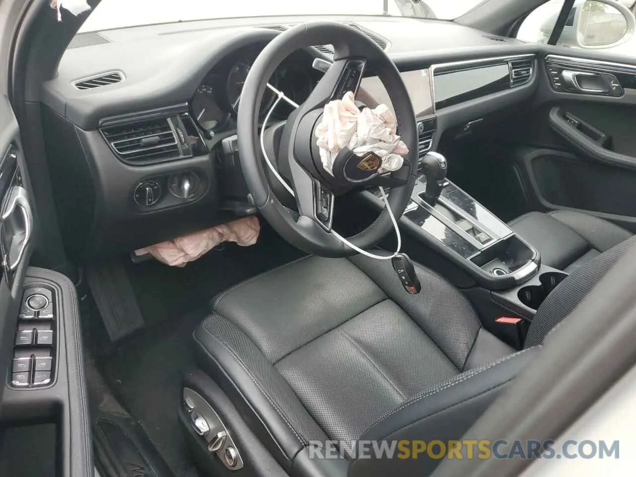 8 Photograph of a damaged car WP1AA2A5XRLB09941 PORSCHE MACAN BASE 2024