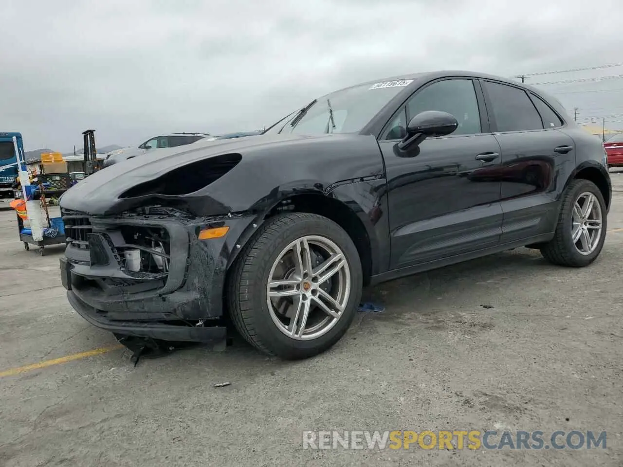 1 Photograph of a damaged car WP1AA2A56SLB02703 PORSCHE MACAN BASE 2025