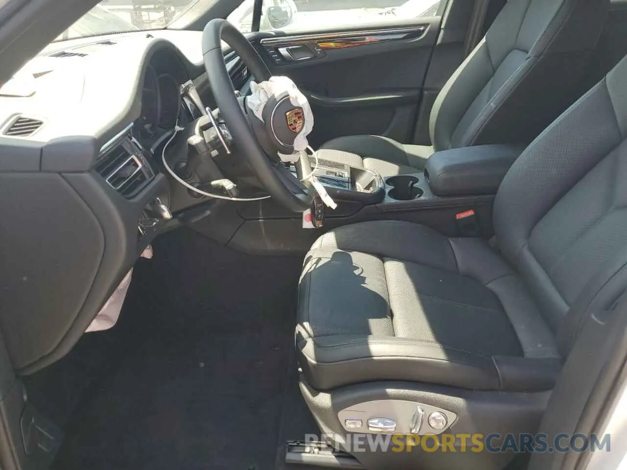 7 Photograph of a damaged car WP1AA2A58SLB01343 PORSCHE MACAN BASE 2025