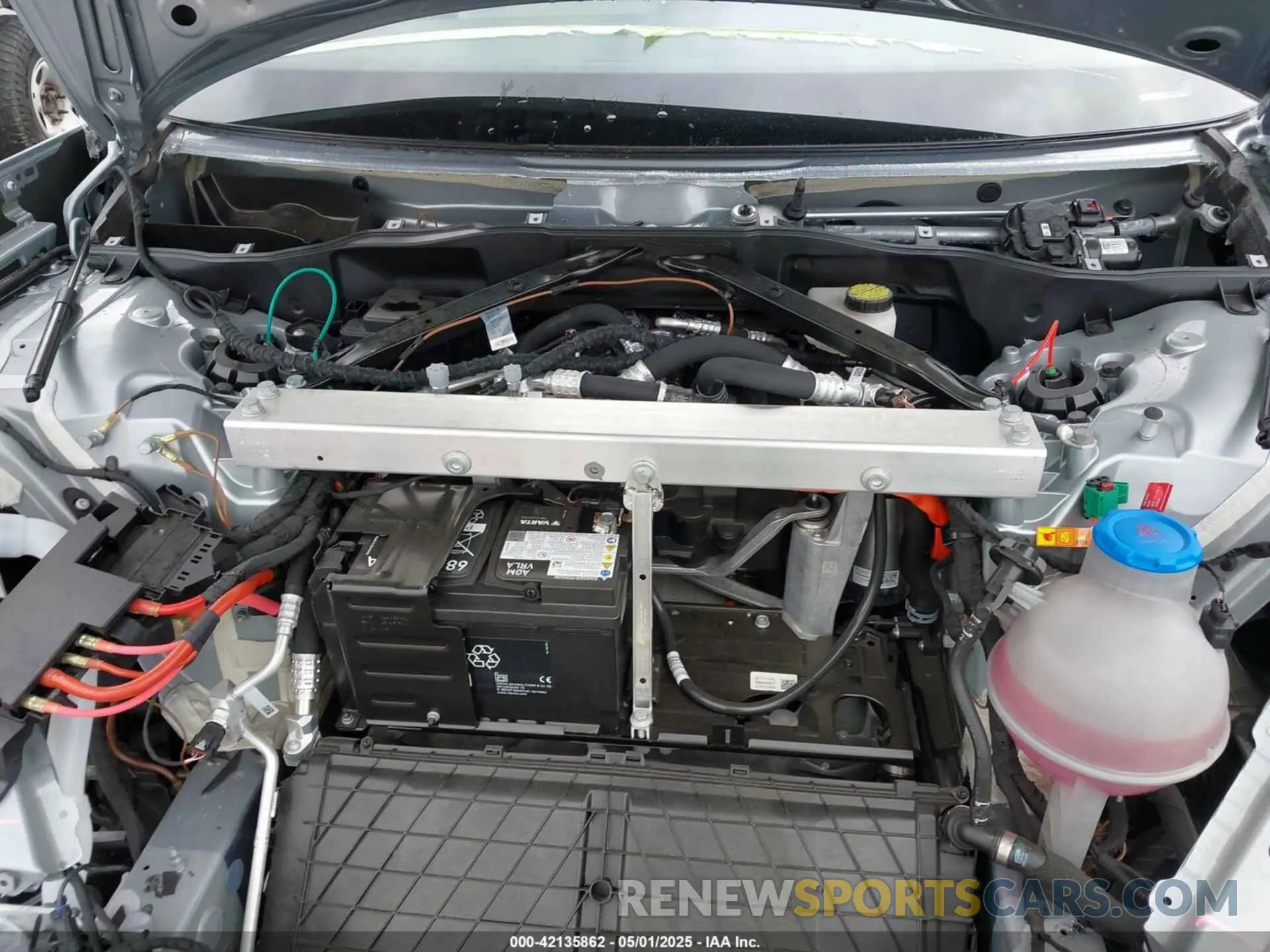 10 Photograph of a damaged car WP1AA2XA0RL002544 PORSCHE MACAN ELECTRIC 2024