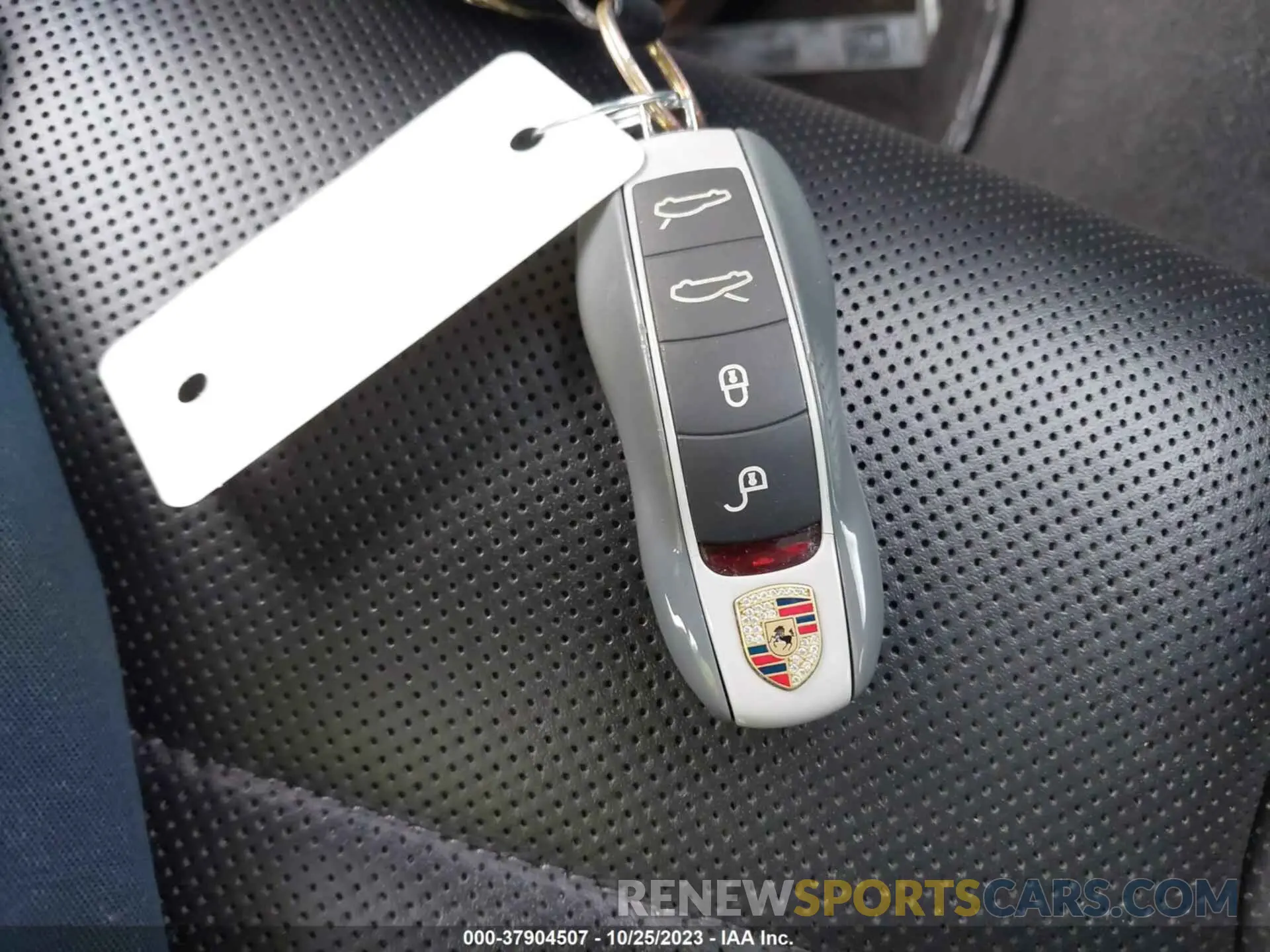 11 Photograph of a damaged car WP0AF2A79EL083721 PORSCHE PANAMERA 2014