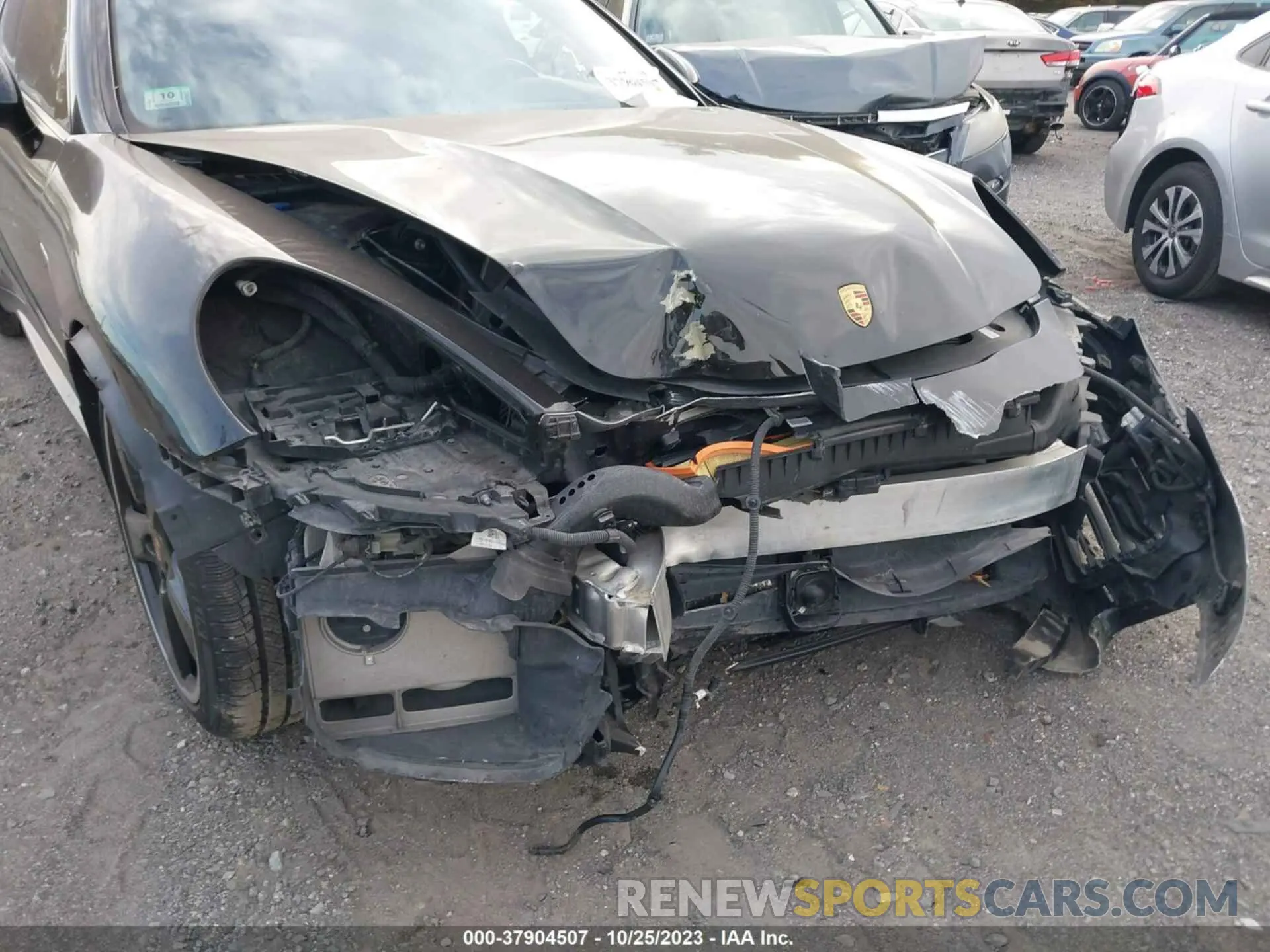 6 Photograph of a damaged car WP0AF2A79EL083721 PORSCHE PANAMERA 2014