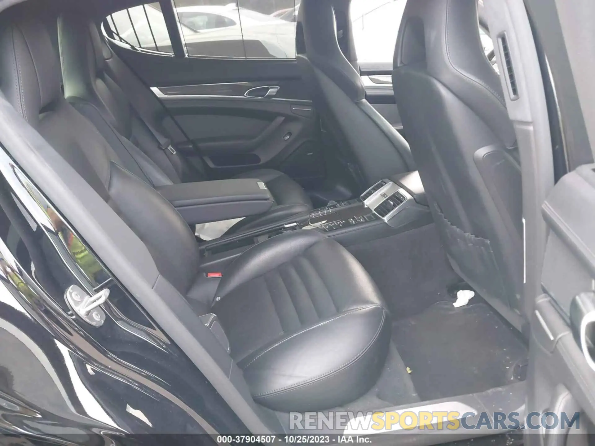 8 Photograph of a damaged car WP0AF2A79EL083721 PORSCHE PANAMERA 2014
