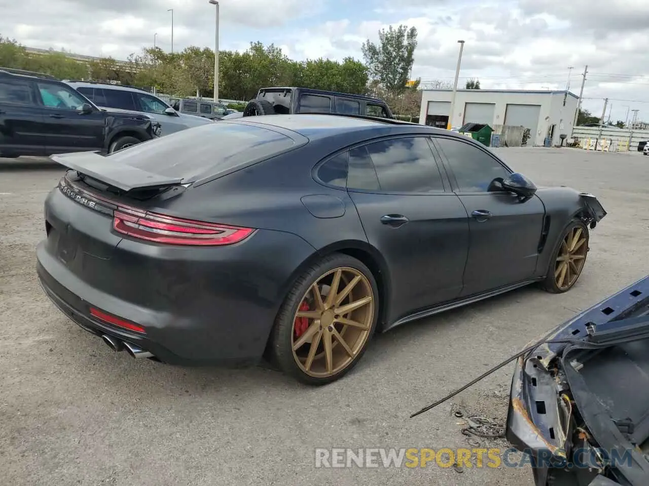 3 Photograph of a damaged car WP0AA2A70KL100609 PORSCHE PANAMERA 2019