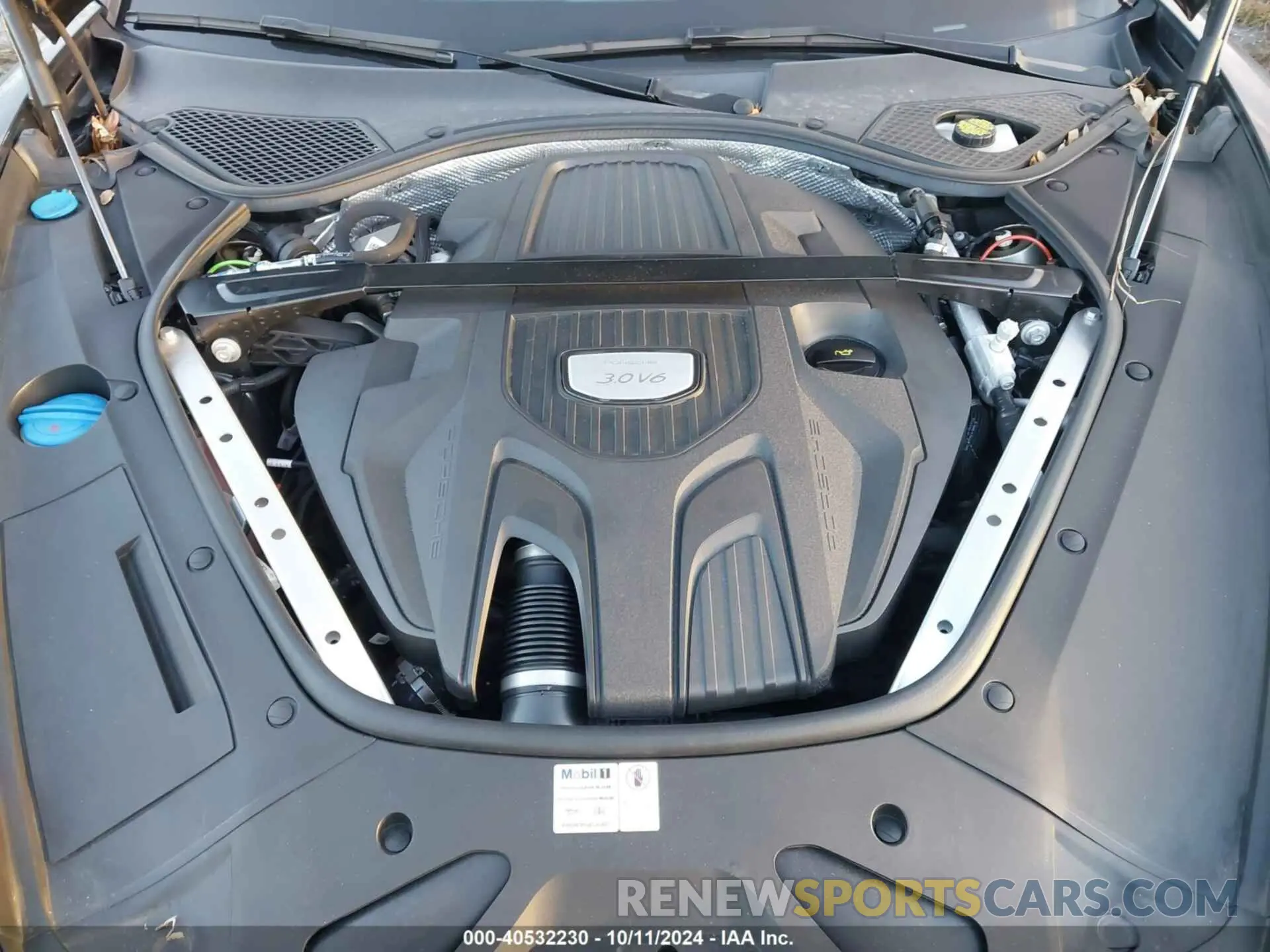 10 Photograph of a damaged car WP0AA2A73KL100426 PORSCHE PANAMERA 2019