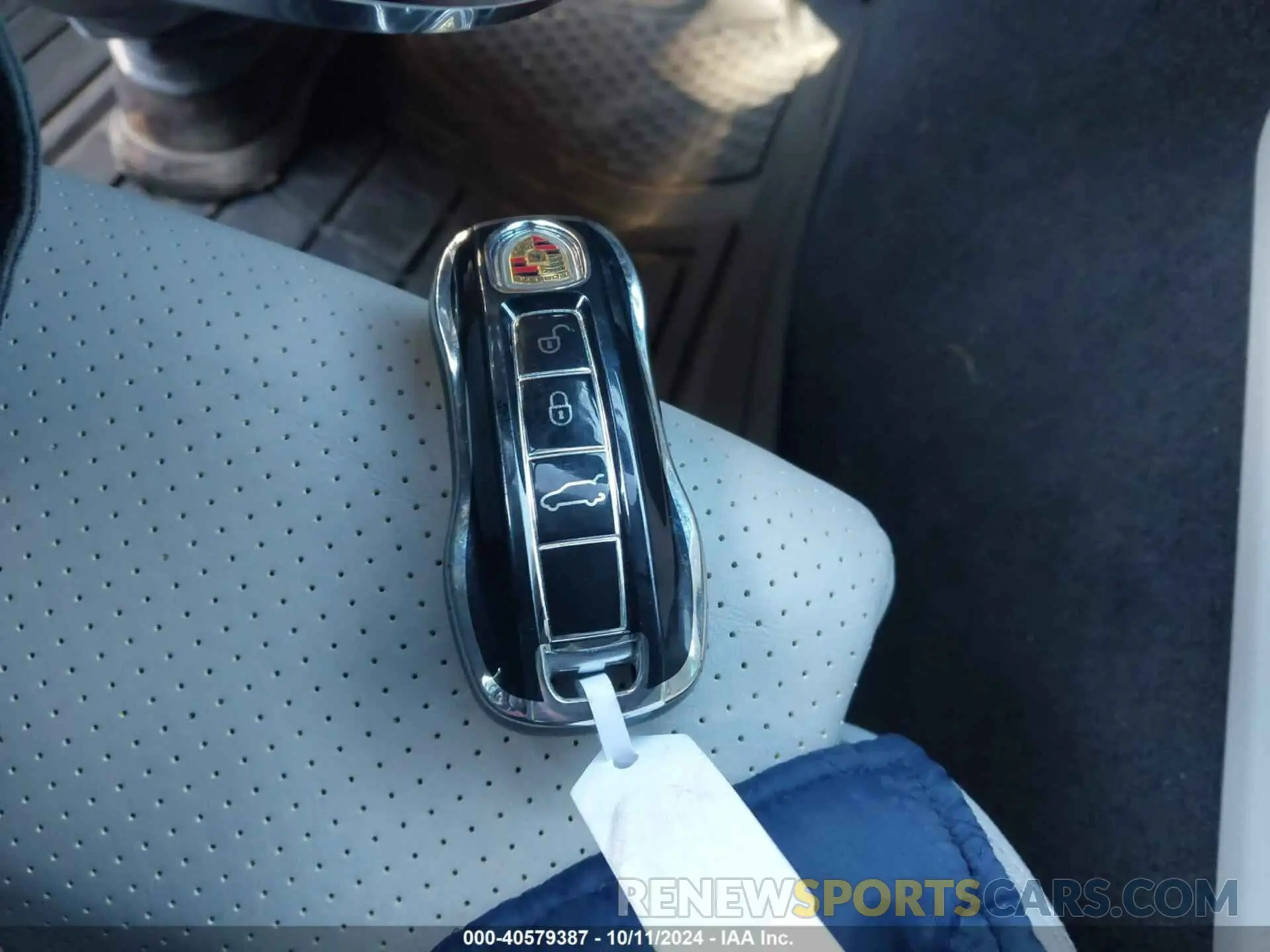 11 Photograph of a damaged car WP0AA2A74KL101794 PORSCHE PANAMERA 2019