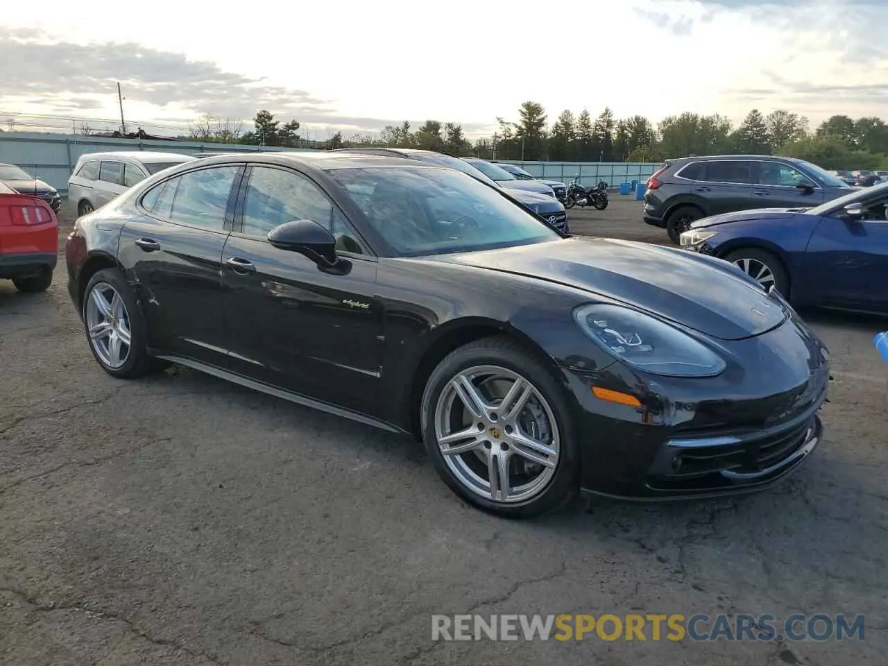 4 Photograph of a damaged car WP0AE2A7XKL125473 PORSCHE PANAMERA 2019
