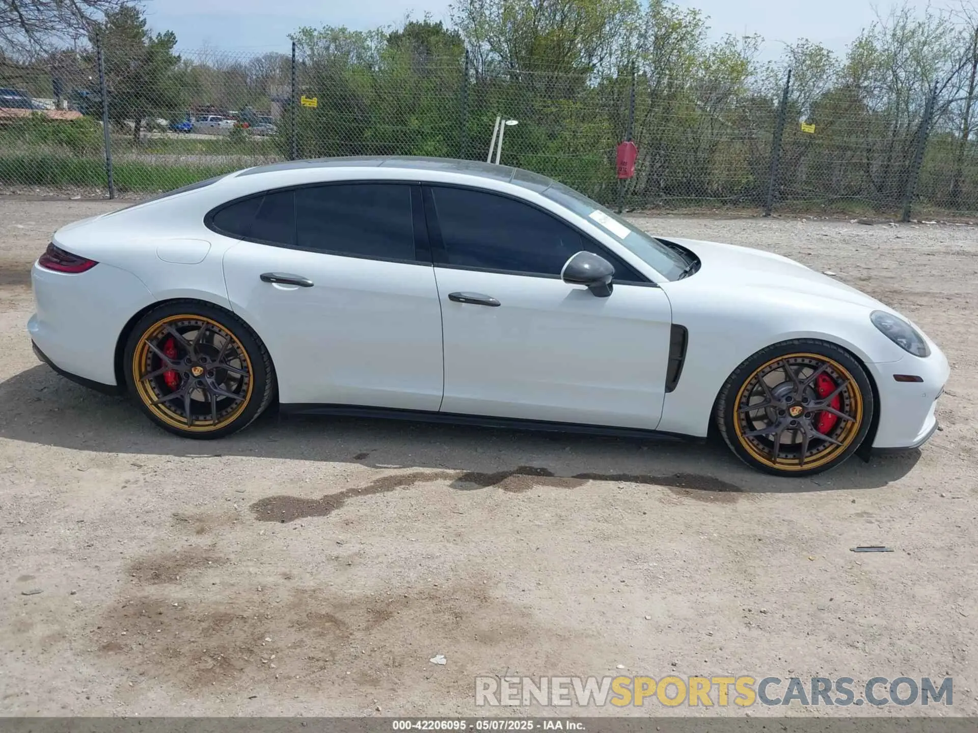 13 Photograph of a damaged car WP0AF2A7XKL145364 PORSCHE PANAMERA 2019