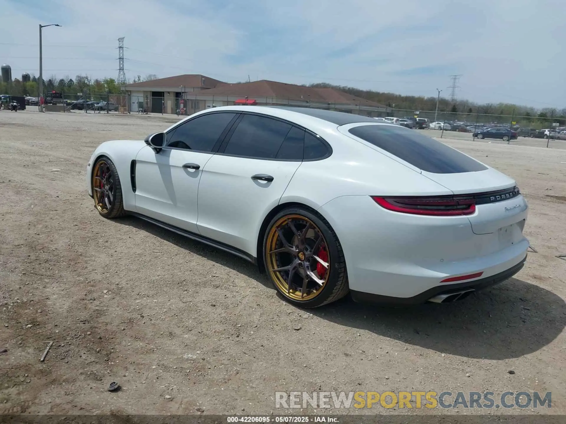 3 Photograph of a damaged car WP0AF2A7XKL145364 PORSCHE PANAMERA 2019