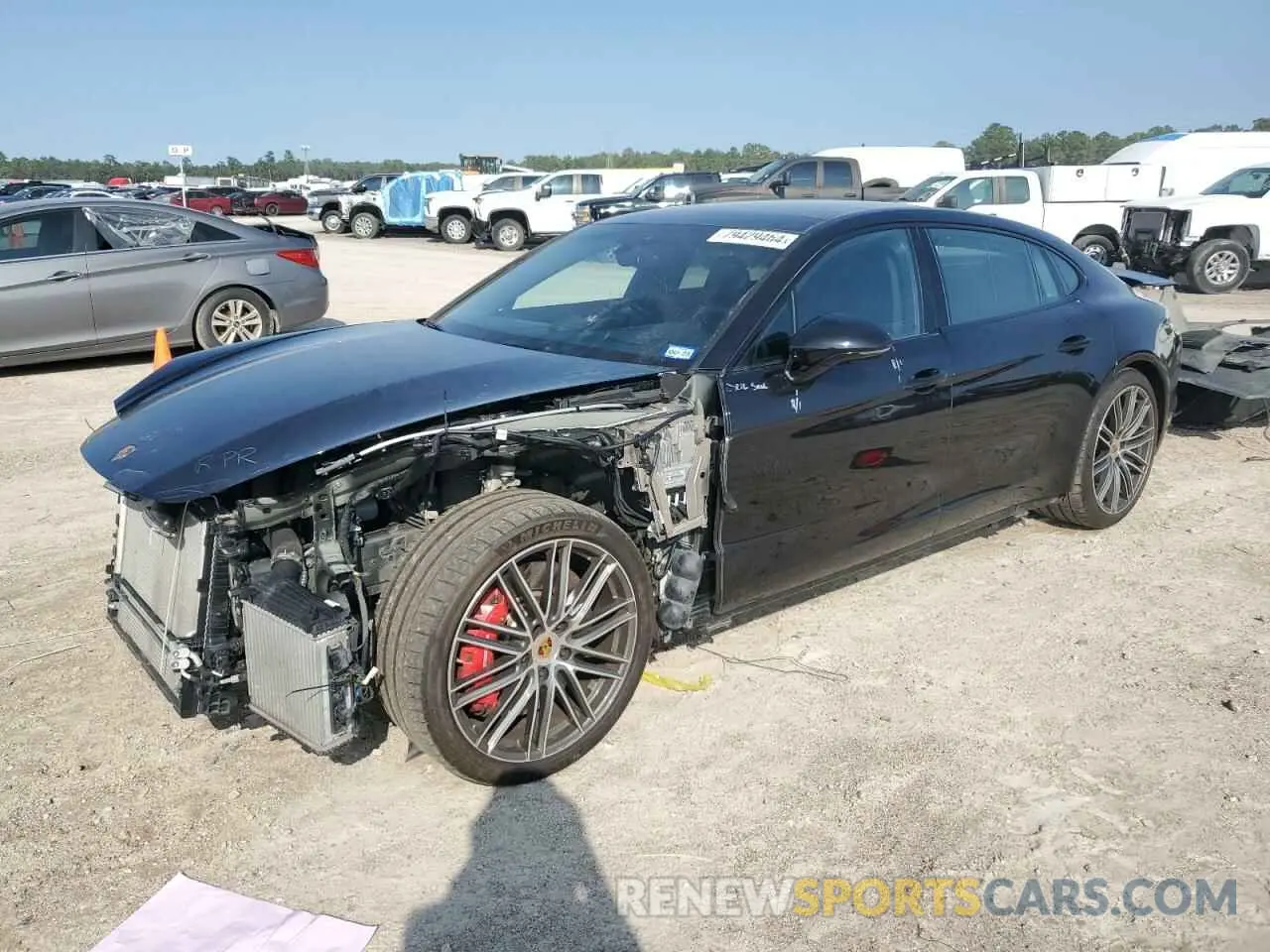 1 Photograph of a damaged car WP0BF2A70KL167006 PORSCHE PANAMERA 2019