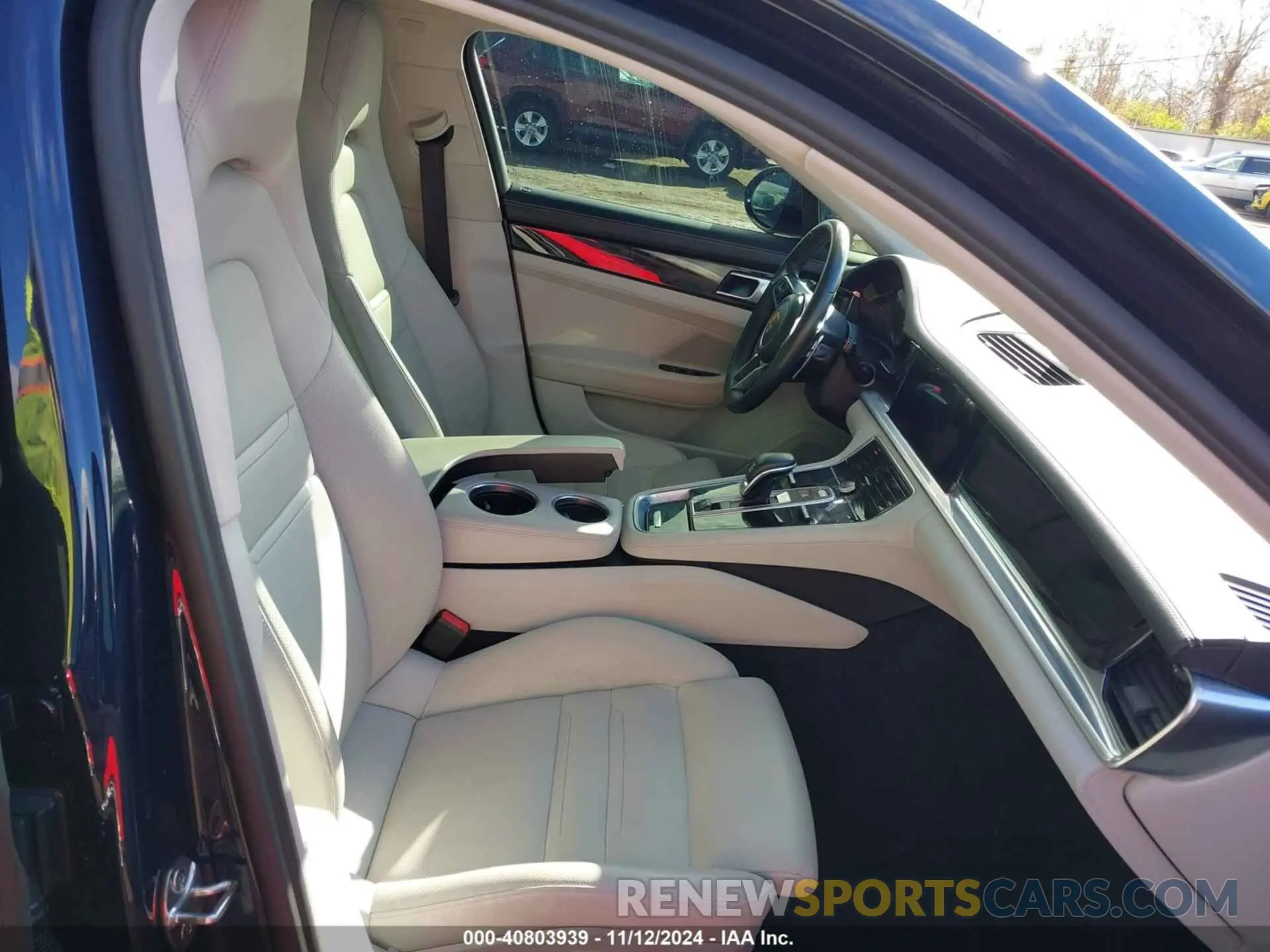 5 Photograph of a damaged car WP0AA2A70LL100157 PORSCHE PANAMERA 2020