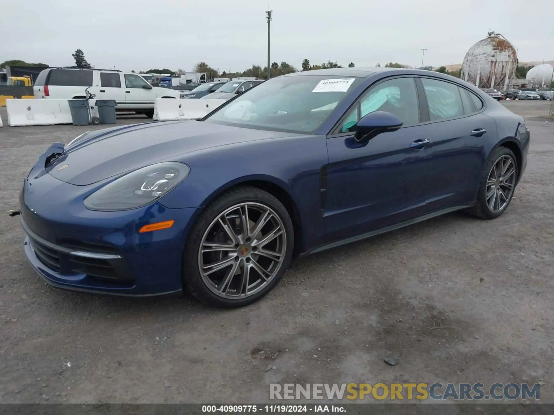 2 Photograph of a damaged car WP0AA2A76LL103936 PORSCHE PANAMERA 2020