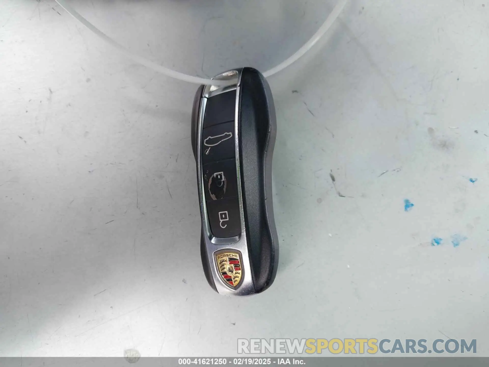 11 Photograph of a damaged car WP0AA2A7XLL101865 PORSCHE PANAMERA 2020