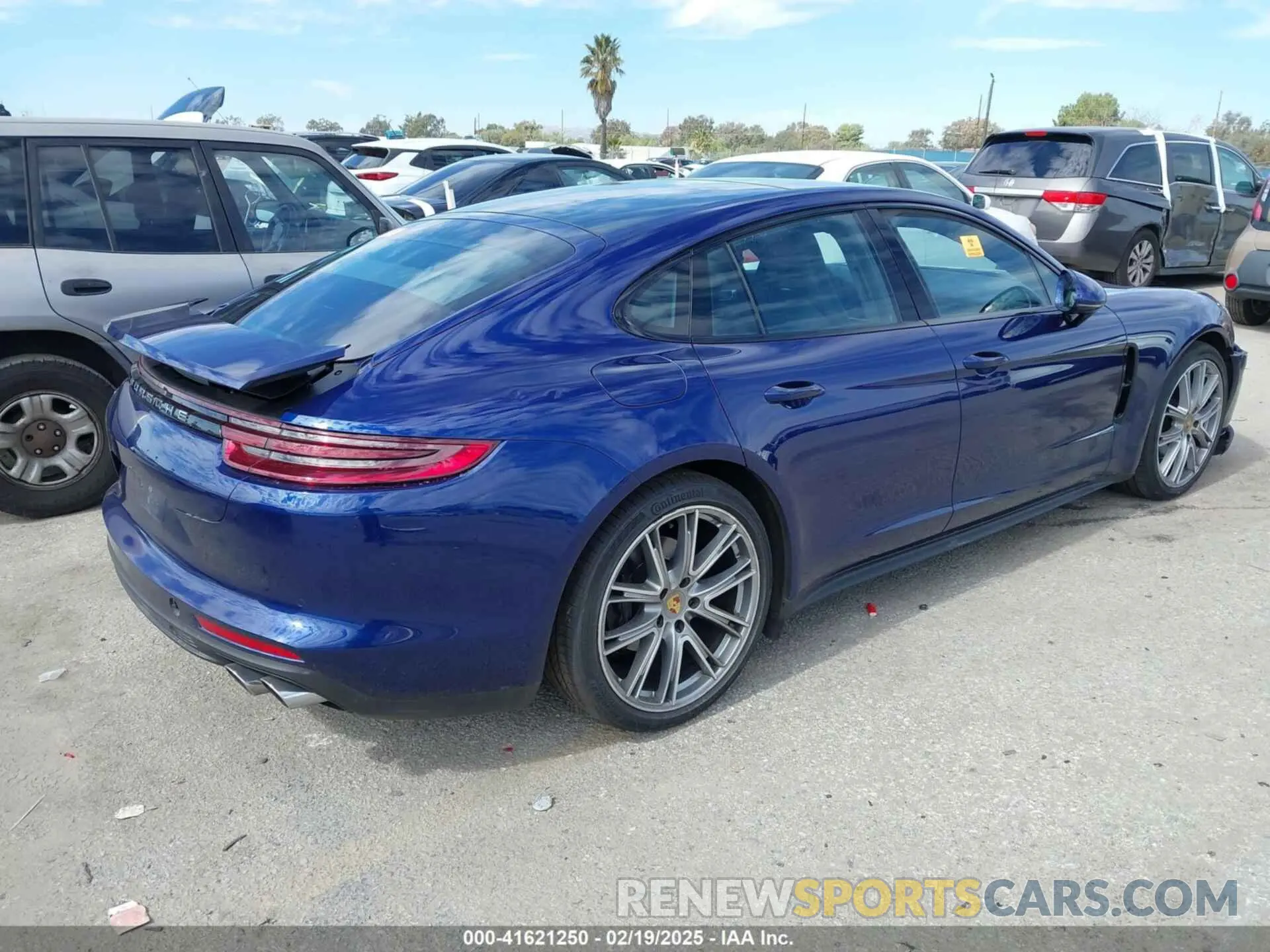 4 Photograph of a damaged car WP0AA2A7XLL101865 PORSCHE PANAMERA 2020