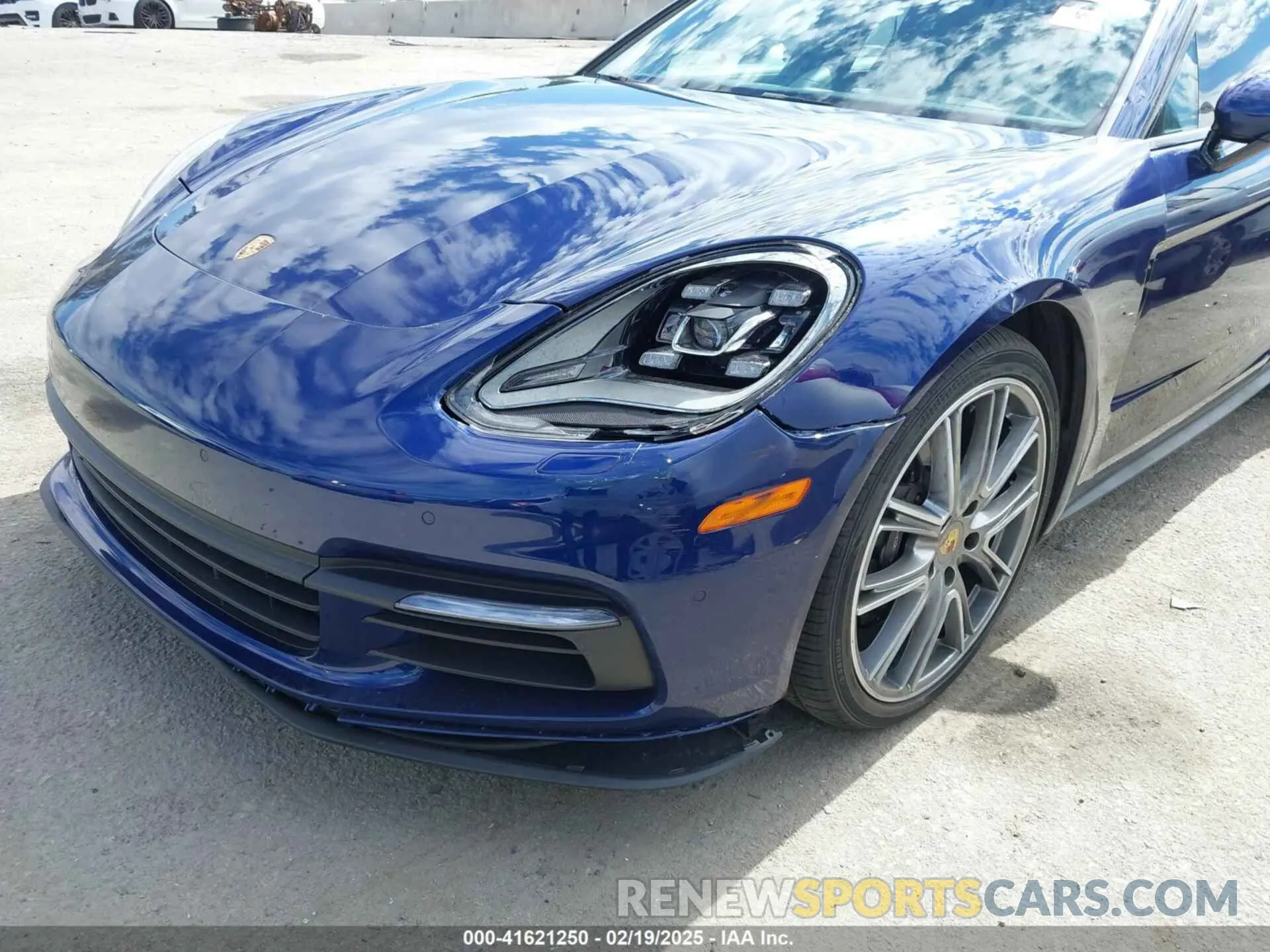 6 Photograph of a damaged car WP0AA2A7XLL101865 PORSCHE PANAMERA 2020