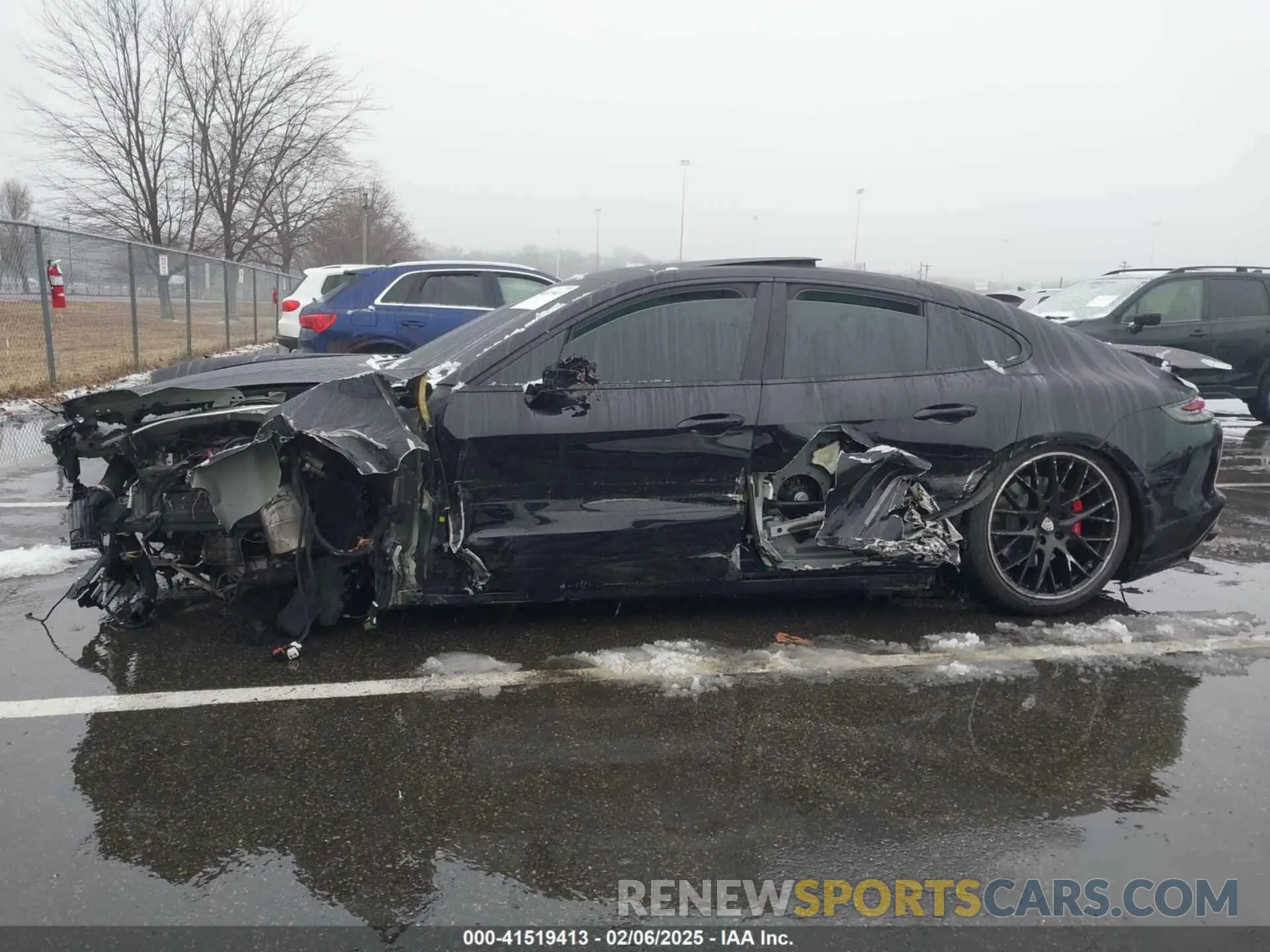13 Photograph of a damaged car WP0AG2A71LL145378 PORSCHE PANAMERA 2020