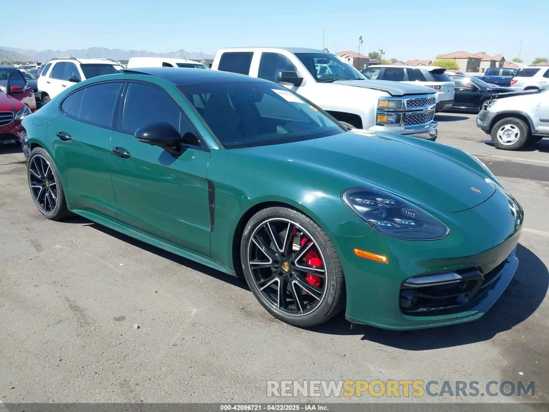 1 Photograph of a damaged car WP0AG2A71LL145641 PORSCHE PANAMERA 2020