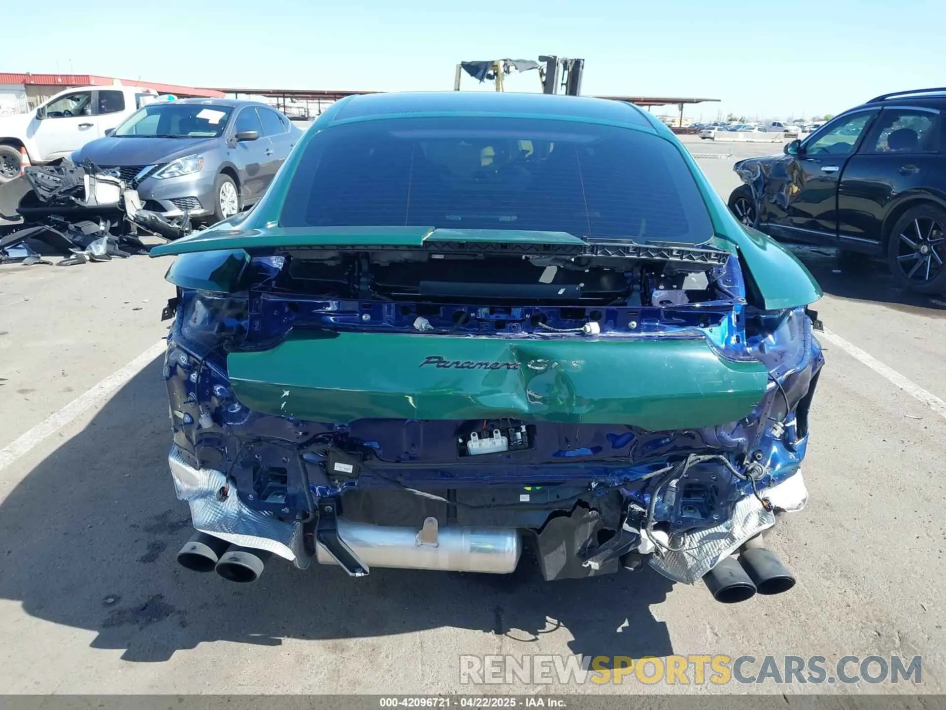 6 Photograph of a damaged car WP0AG2A71LL145641 PORSCHE PANAMERA 2020