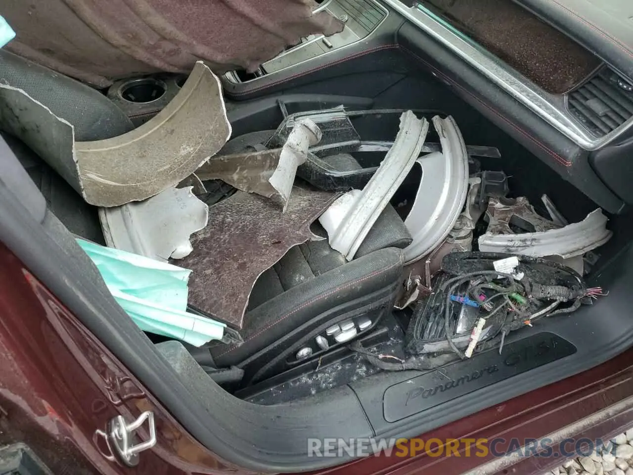 12 Photograph of a damaged car WP0AG2A76LL145666 PORSCHE PANAMERA 2020